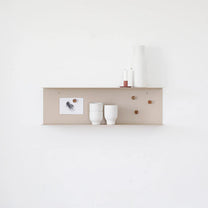 מדפי מתכת צבע חול