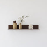 LINE מדף ברזל בעיצוב מינימליסטי