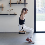 נדנדת עץ אלון וברזל בשחור