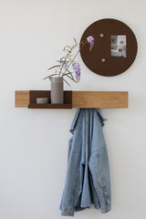 KORA HANGERS מתלה מתכת עם חזית עץ מעוצב לקיר