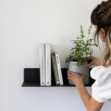 Line XL מדף צף מתכת דקורטיבי לקיר