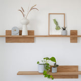 BLOCK- מדף עץ אלון מלא 130 ס״מ (שתי קוביות עץ)