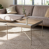 שולחן סלון מרובע עם אריח בטון או עץ