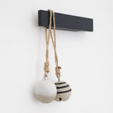 מתלי קו  חמישיית מתלים מעוצבים לקיר