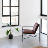 כורסת ברזל ריפוד עור טבעוני Nook