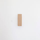 מתלה קו – מתלה עץ לקיר בעיצוב טבעי