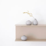 H מדף מתכת עם לוח מגנטי