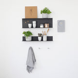 LINE מדף ברזל בעיצוב מינימליסטי