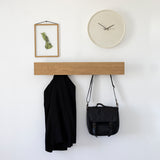 KORA HANGERS מתלה מתכת עם חזית עץ מעוצב לקיר
