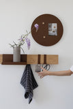 KORA HANGERS מתלה מתכת עם חזית עץ מעוצב לקיר
