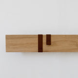 KORA HANGERS מתלה מתכת עם חזית עץ מעוצב לקיר