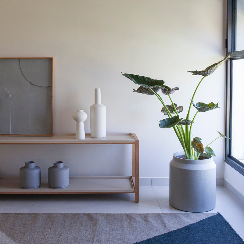 Flower pot grey