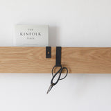KORA HOOK SMALL מתלה וו מינימליסטי למדף