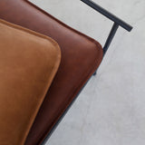 כורסת ברזל ריפוד עור טבעוני Nook