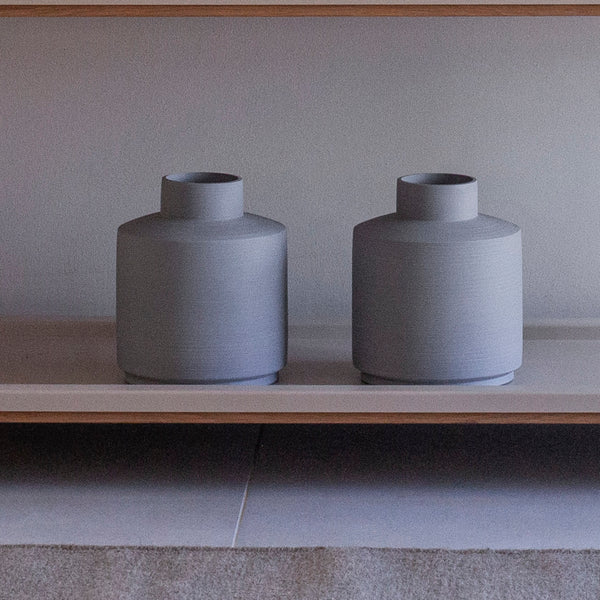 Flower pot grey