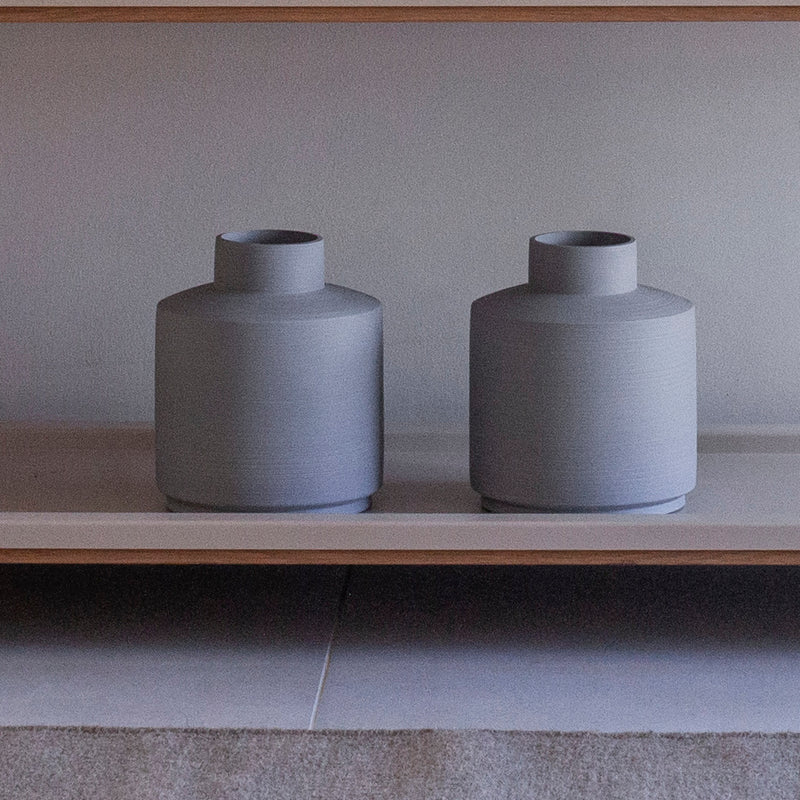 Flower pot grey