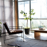 כורסת ברזל ריפוד עור טבעוני Nook